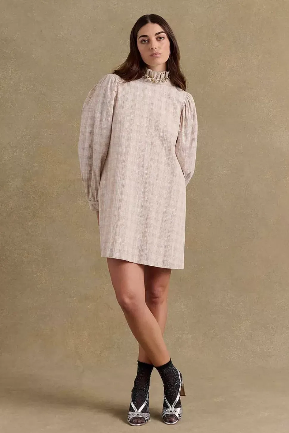 Robe Saga Carreaux Beige Et Blanc